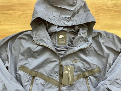 nike sportswear premium essentials men's unlined hooded windrunner jacket