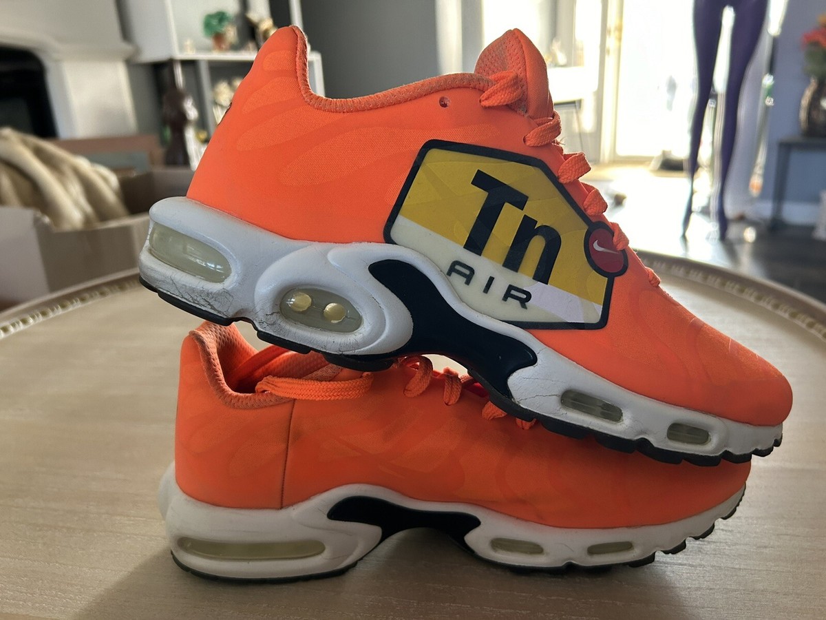 Nike Air Max Plus Big Logo Men's Size 9 Total Orange White