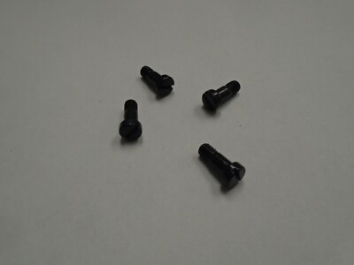 4 SEWING MACHINE PRESSER FOOT SCREWS 200074 SINGER 107W 111W 143W 211W 212W A722