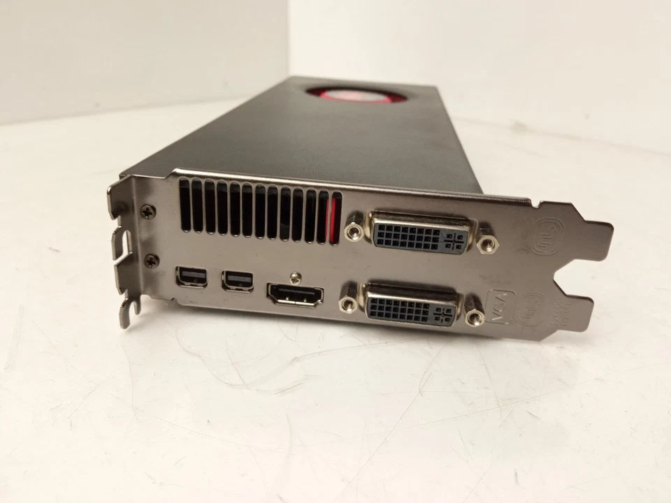 Dell AMD Radeon HD 6870 1GB DDR5 PCIe Video Graphics Card 0Y9XH7 Y9XH7 - Image 2 of 4