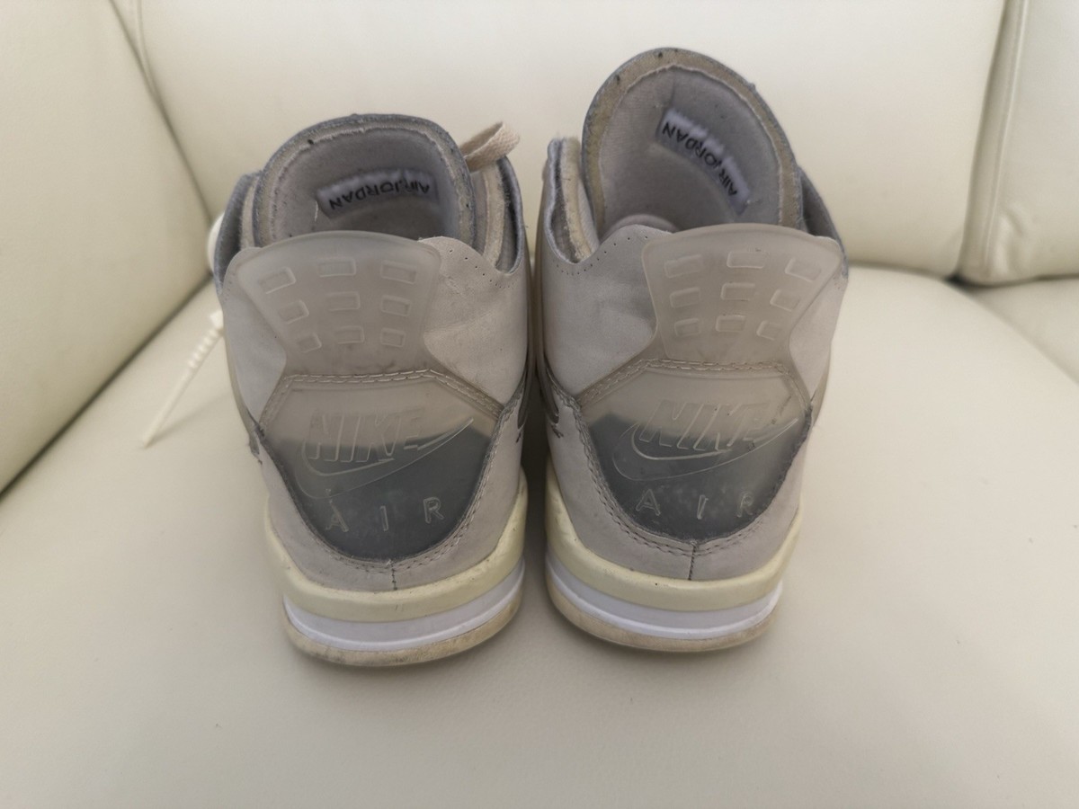 Size 11 Jordan SP x Off-White Mid Sail W