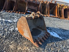 36" Case 580/590 Backhoe Bucket; 55-50 mm Pins