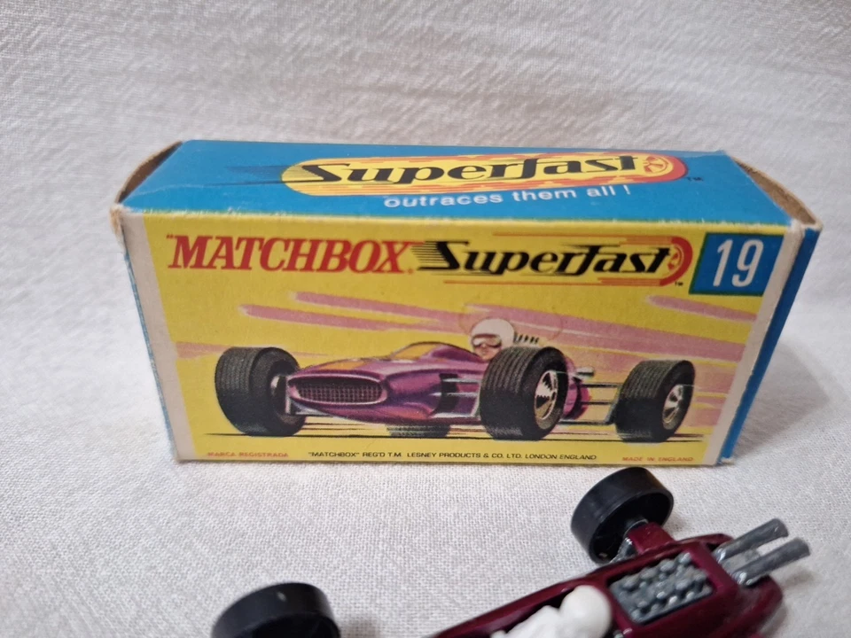 Matchbox - #19 Lotus Racing Car Superfast  - Image 2 of 4