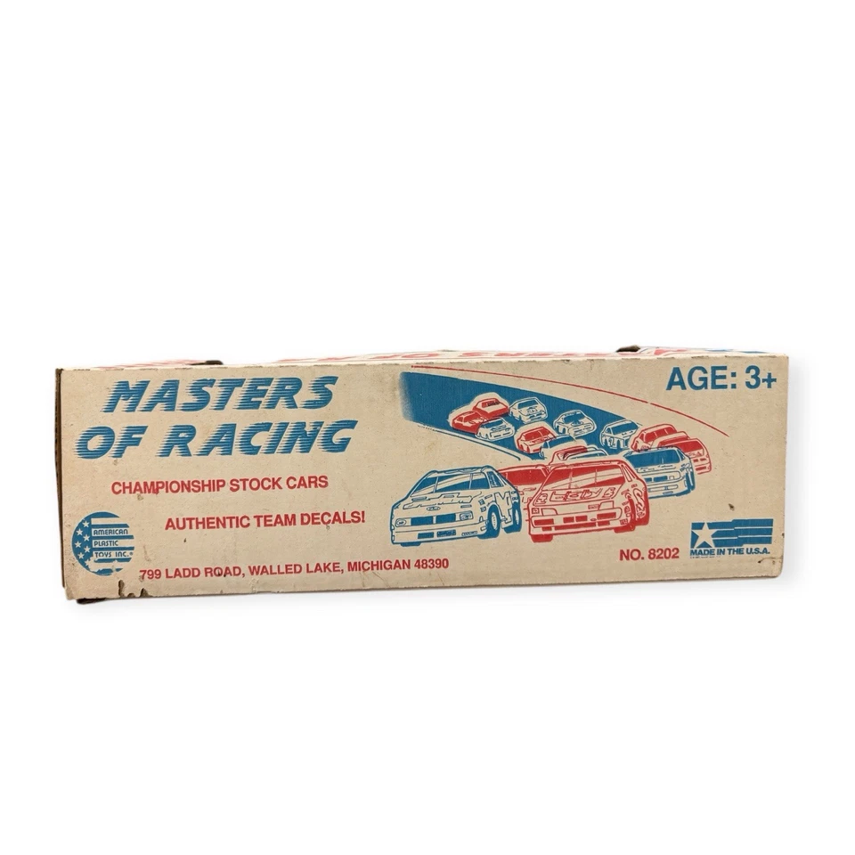 Coche de plástico 1/18 STP RICHARD PETTY Masters Of Racing Grand Prix #43 de colección años 80 Foto 3 de 4