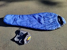 THE NORTH FACE Trinity 20 Degree Polarguard Mummy Blue Sleeping Bag  3 lbs 3 oz