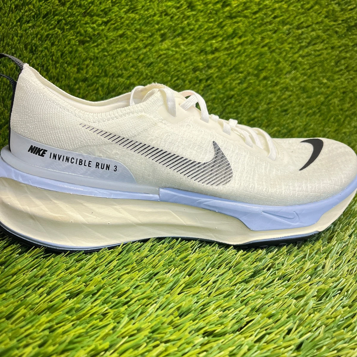 Nike ZOOMX INVINCIBLE RUN FLYKNIT 3 Mens Shoes White FJ1046-100 VNDS Sz 7.5 NIKE RUNNING ZoomX Invincible 3 Flyknit Running Sneakers for  main image 3