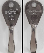 Vtg Rare PROTO USA Key Chain Screwdriver Advertising Lodging Travel TAMARACK INN
