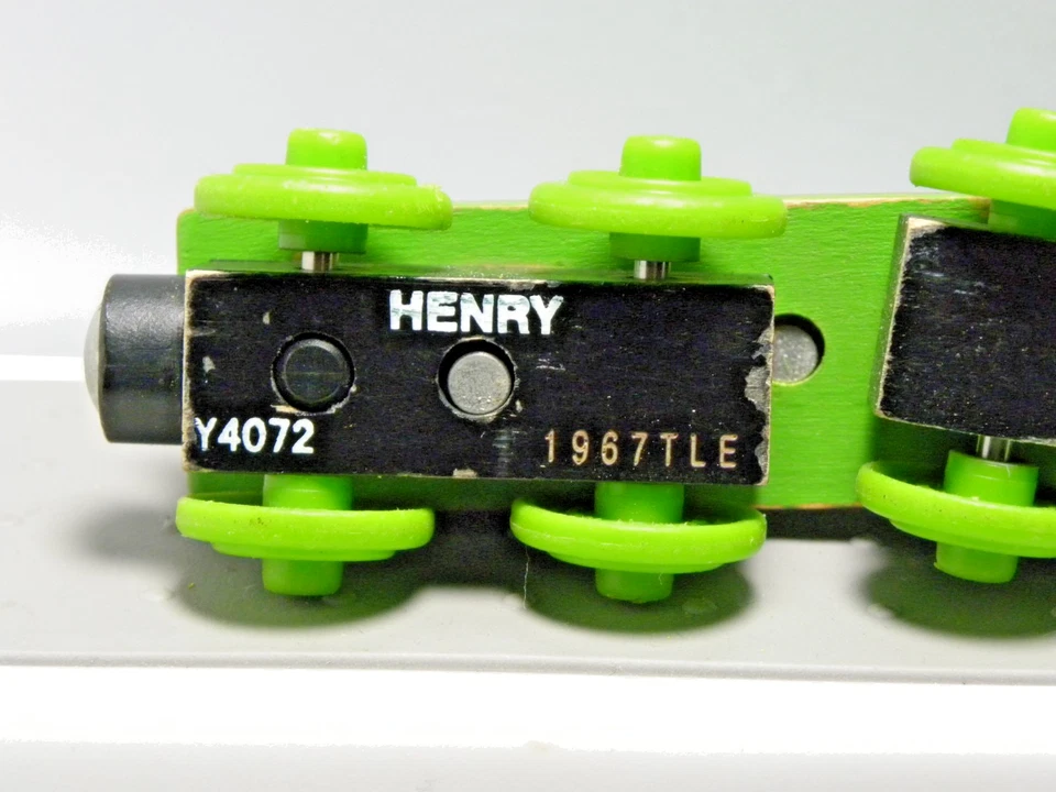 Henry & Bill con juego de pistas de madera de 33 piezas - motores de personajes Thomas + escénico Foto 4 de 4