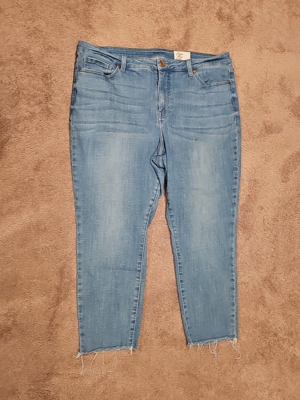 COSMIC BLUE LOVE Mid-Rise Ankle Crop Jeans Women's Size 20W STRETCH