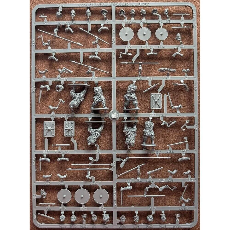 VICTRIX LTD 28mm Unarmoured Rus Infantry Single Sprue Victrix