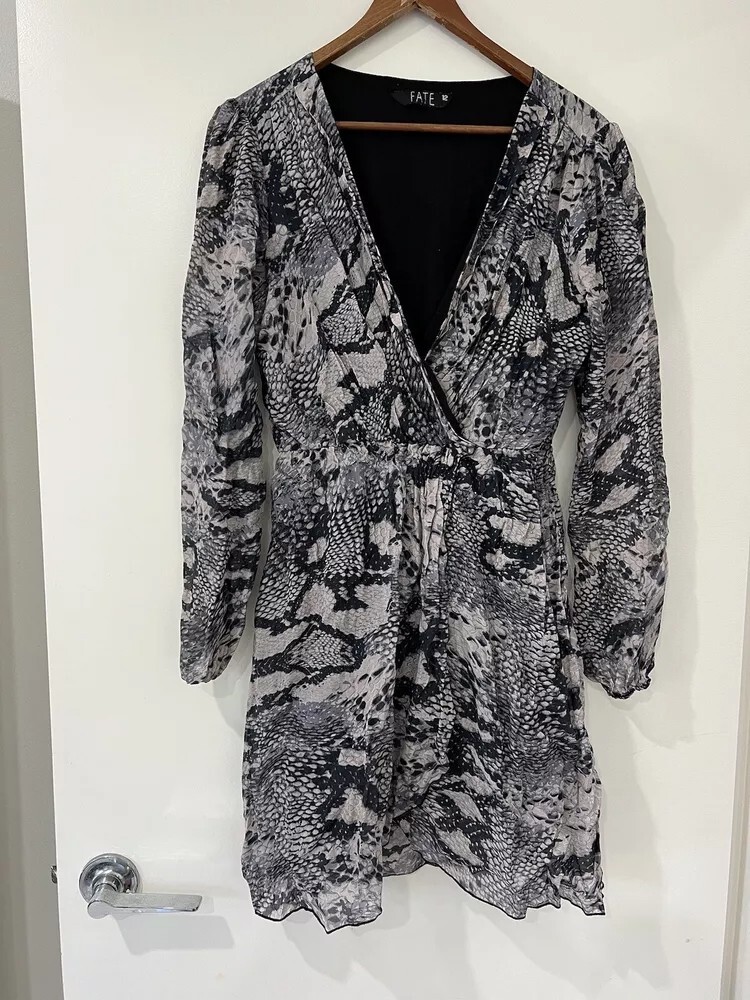 Fate Silk Snake Python Skin Print Long Sleeve Dre… - image 1
