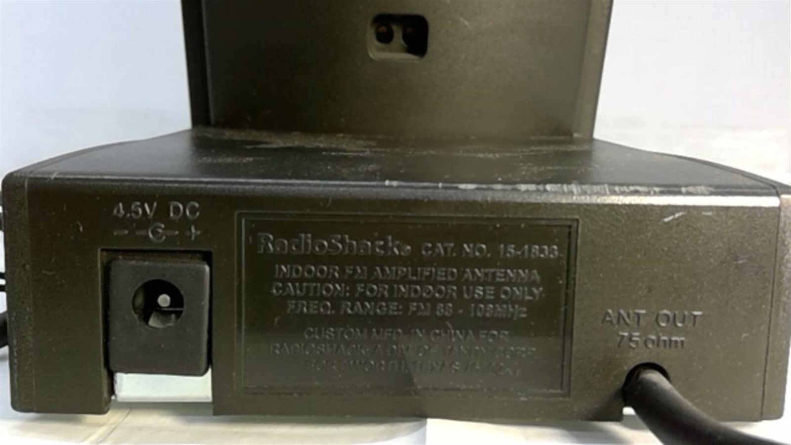 Radio Shack 15-1833 Indoor FM Amplified Antenna | eBay