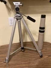 Bausch & Lomb "The Discoverer" 60mm Zoom Telescope Spotting Scope W/Tripod *READ