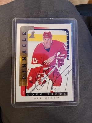 1996-97 Pinnacle Be a Player Autographs Doug Brown Auto Detroit Red Wings #43