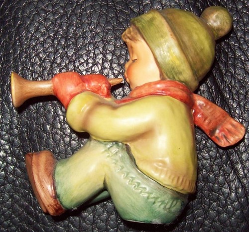 Hummel-Goebel-Figur 457 - Der kleine Trompeter - Sehr gut erhalten - Bild 3 von 6