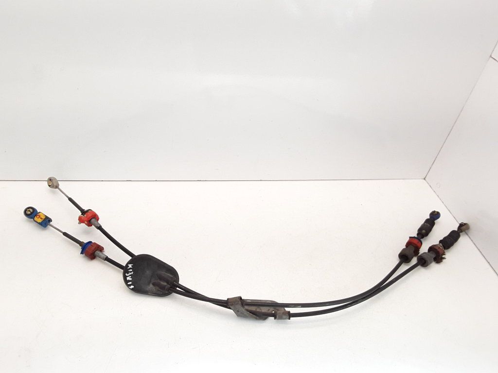 Nissan Qashqai J10 1.5dCi 78kW Diesel 2010 Gear shift cable