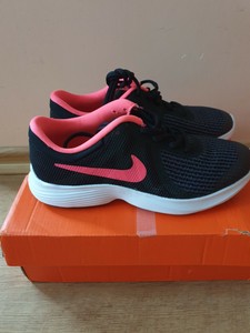 nike revolution 4 junior grey