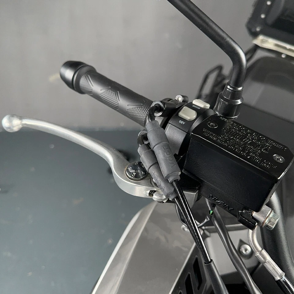 7/8" Front Brake Master Cylinder Lever For KAWASAKI ZRX1100 ZRX1200S KLE650/1000 - Image 4 of 4