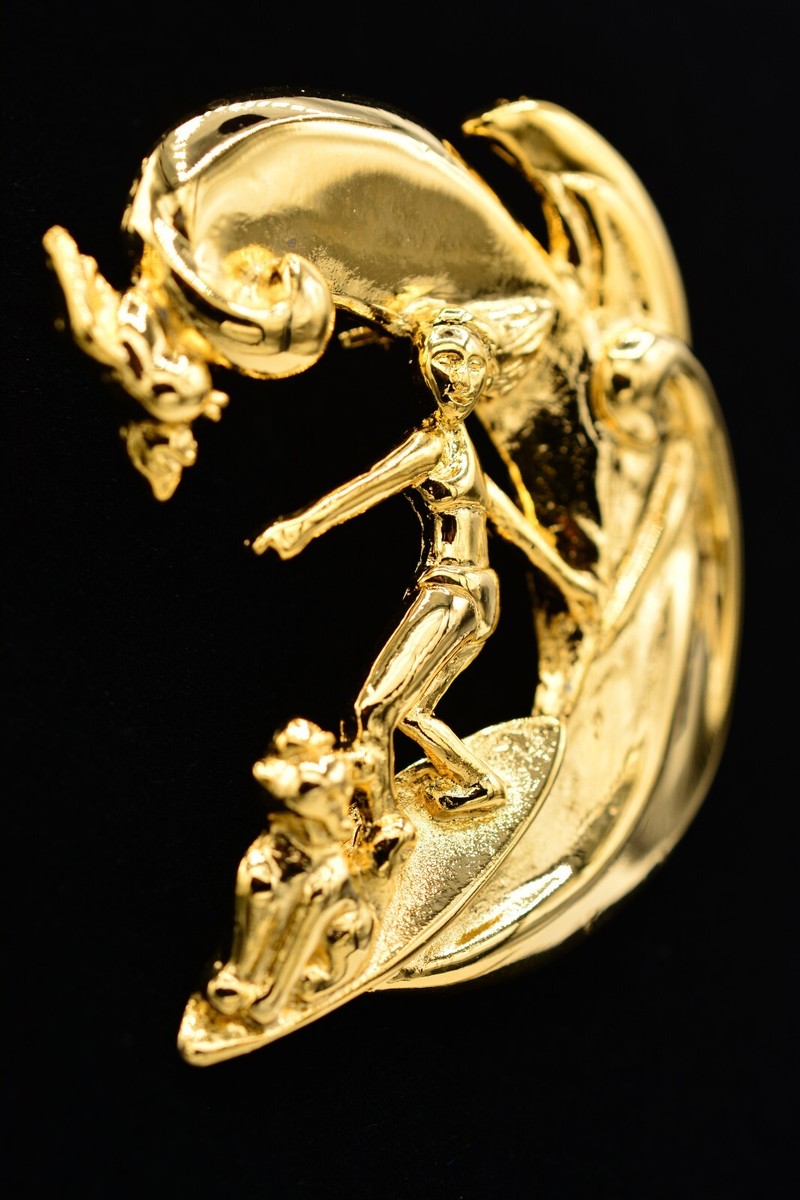 Duri Vintage Surf Dog Pin Brooch Surfer Girl Beach Wave Gold