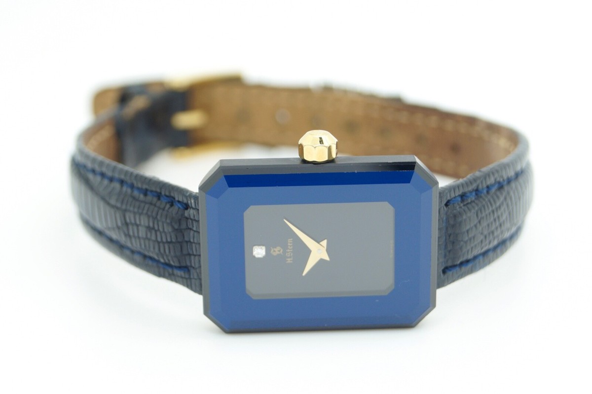 Blue Sapphire Diamond and 18K Gold Ladies Quartz Watch