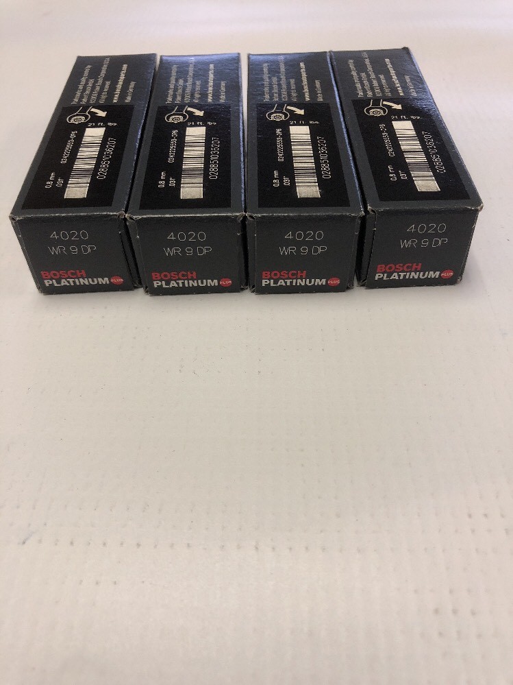 Automotive Bosch Platinum Spark Plug 4020 In Original Box 1 Set Of