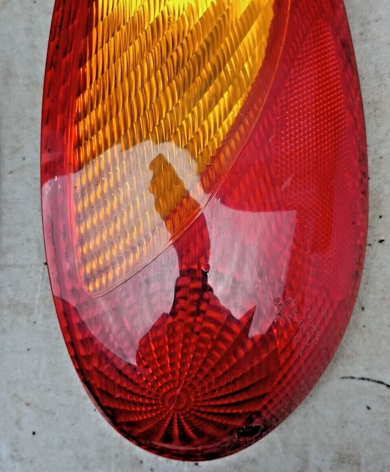 Luz trasera derecha pasajero compatible con 01-05 PT CRUISER LOC-139BH Foto 3 de 4