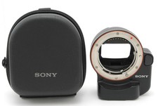*MINT w/Case* Sony LA-EA4 Mount Adapter Attac...