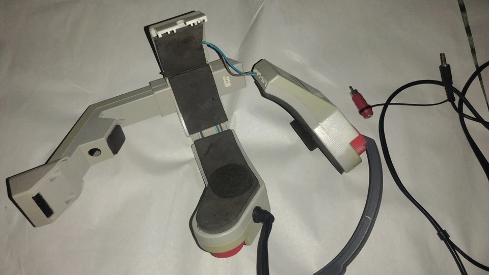 Лазерскоп Konami для Nintendo NES полностью непроверенный. как есть на запчасти или ремонт  - Изображение 4 из 4