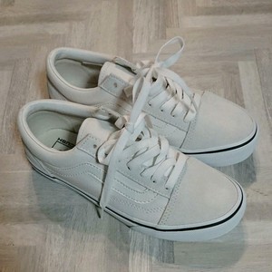 vans 23.5