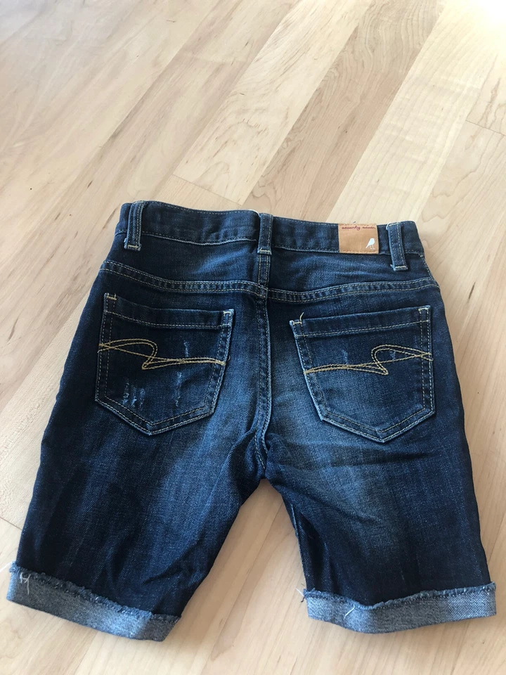 Bermuda jeans infantil lavagem escura Seventy Seven - Meninas tamanho 8 - Imagem 2 de 2