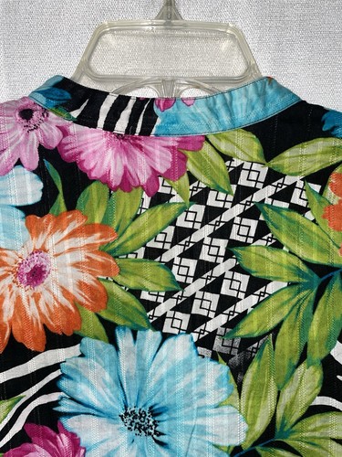 Alfred Dunner Sz 16P Fun Bright Multicolor Floral Top Button Up V-neck Cruise - Picture 16 of 21