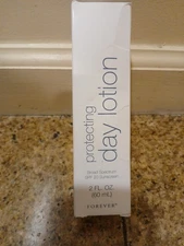 Forever Protecting Day Lotion 2 fl oz SPF 20 NEW in Box