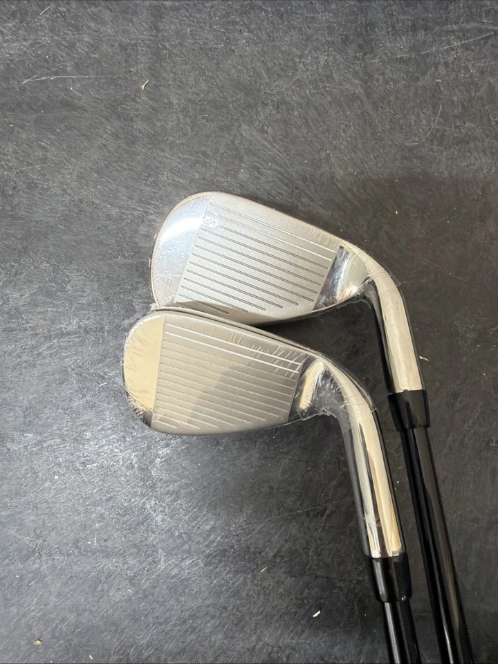 Callaway Rogue ST Max Pitching + 8 Iron Mitsubishi Regular Flex 65 LH Golf Club - Image 3 of 4