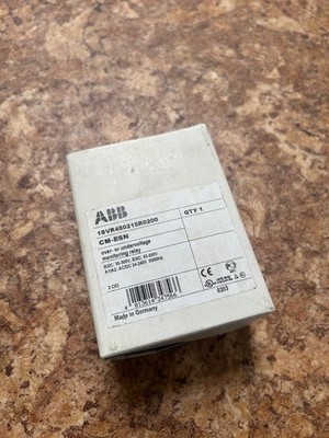 Neu 1 Stk. ABB Überwachungsrelais CM-ESN 1SVR450215R0200