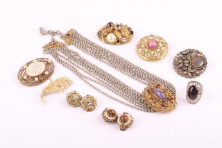 Czech Filigree Jewellery Vintage Enamel MOP Simulated Pearl
