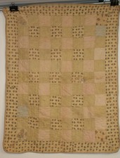 Q14A Vintage Quilt, Hand Quilted, Reversable, Baby, Toddler, 27 X 36 in.