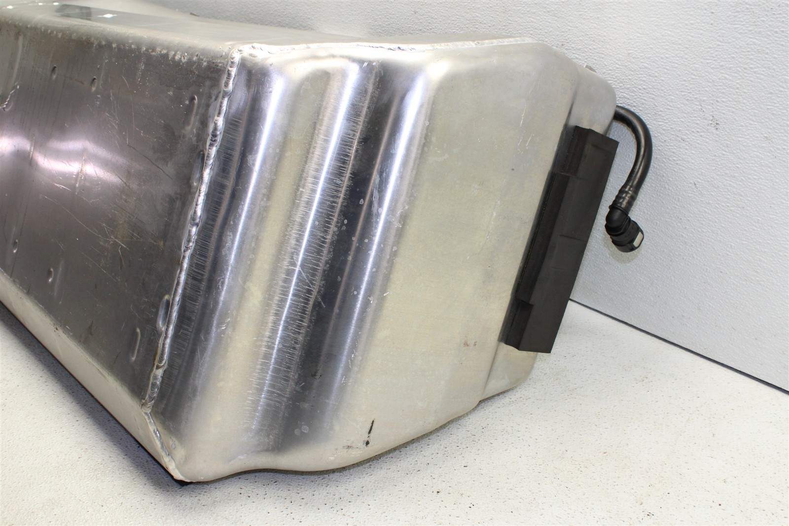 2013 Maserati GranTurismo Gas Fuel Tank Reservoir Coupe 08-13