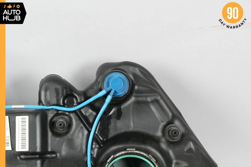 Conjunto de depósito de tanque de combustible de gasolina 10-18 Mercedes W212 E350 CLS550 FABRICANTE DE EQUIPOS ORIGINALES 57 k Foto 3 de 4