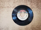 1970s MINT-EXC Kiss – Calling Dr. Love/ TAKE ME 880 45