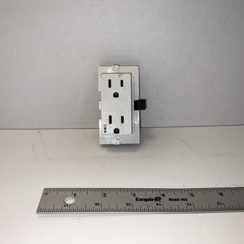 Steelcase Outlet White Cubicle - From Working Environment - TS72SGY - Lot 5