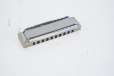 Suzuki M20 Manji 10-Hole Harmonica D