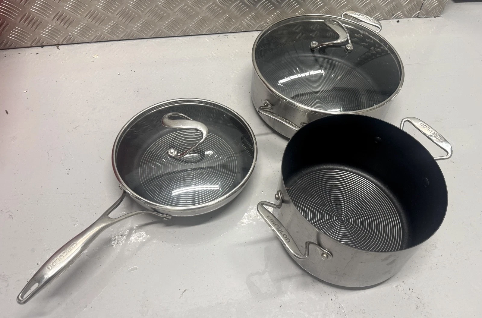 Circulon S Series Stainless Steel Pan Set 24cm Frying Pan 2 Pots With Lids