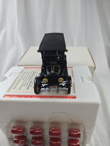1925 COCA-COLA FORD MODEL T DELIVERY TRUCK DANBURY MINT DIECAST 1:24 - Picture 4 of 10