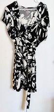 Very Flattering Black and White Dress with Belt - Size XXL