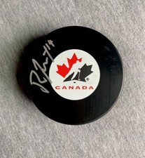 RENATA FAST AUTOGRAPH TEAM CANADA WOMENS HOCKEY LOGO PUCK