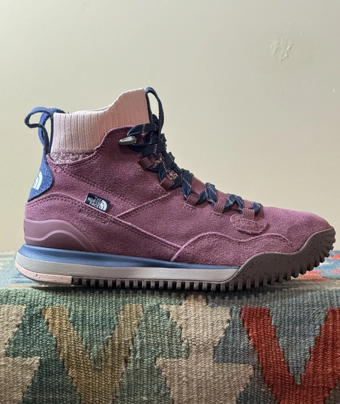 The North Face Women’s Size 7.5 Back-to-Berkeley III Sport WP Boots TNF NF0A5G2W