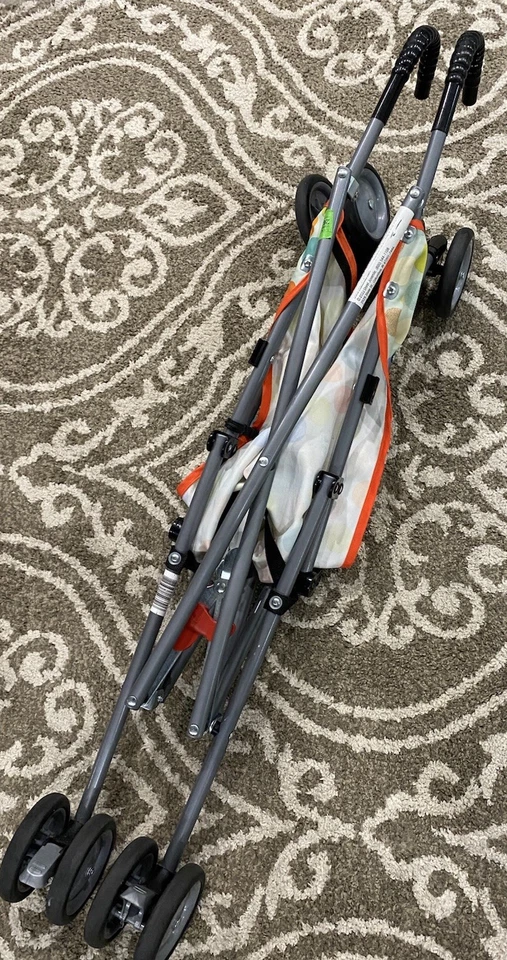 Cosco Umbrella Stroller with Lightweight Frame and Compact Fold - Image 4 of 4