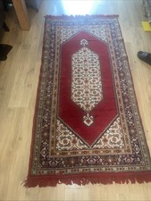 Beautiful Vintage Handmade Carpet. 100% Wool. Gorgeous Pattern. Interior Piece