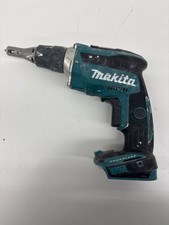 MAKITA SCREW GUN XSF03 INCLUDES BATTERY AND CHARGER (P23015353)
