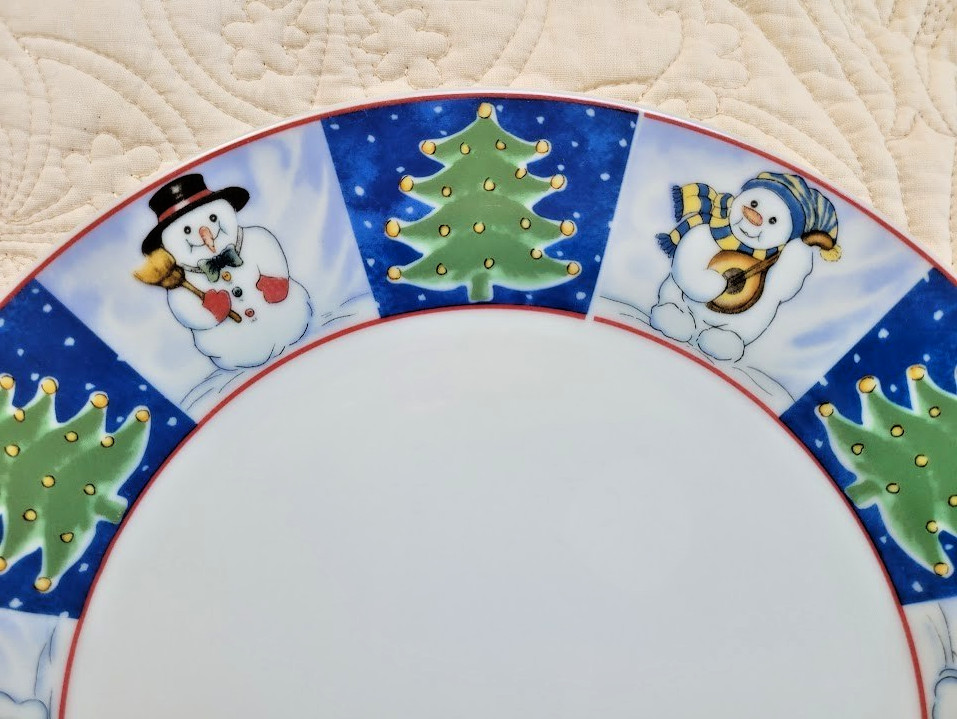 Royal Norfolk Christmas Dinner Plate 10 in Snowman Tree Holiday Serving